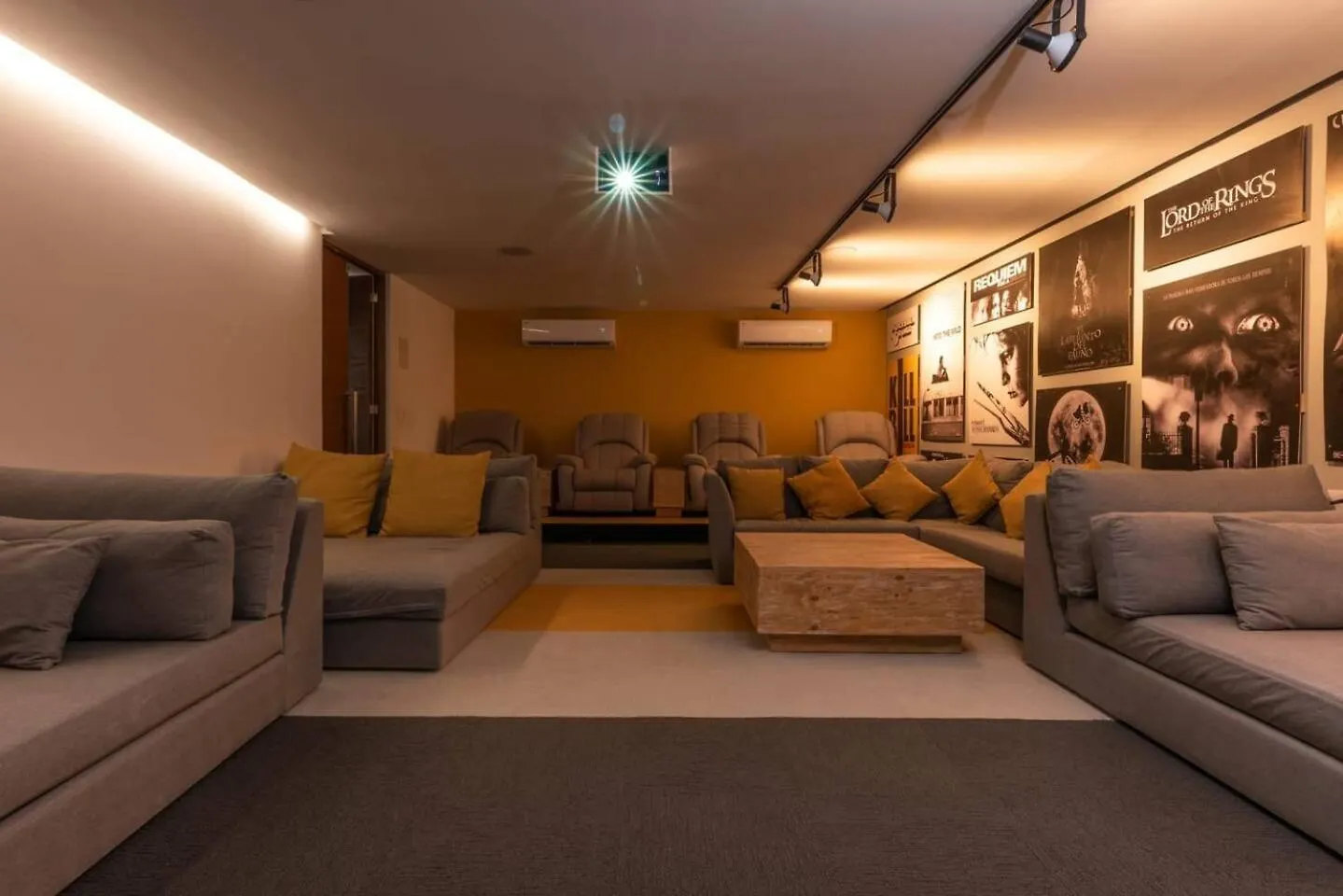 Apartment Luxury Condo, 1Br 1Ba, 200Mb, Gym Sauna Cinema Playa del Carmen