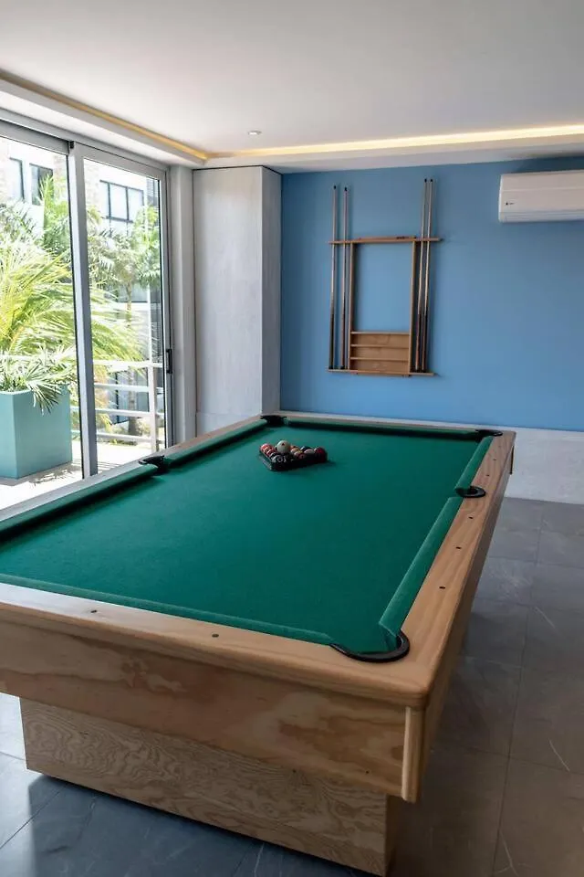 Luxury Condo, 1Br 1Ba, 200Mb, Gym Sauna Cinema Playa del Carmen 0*,  Mexico